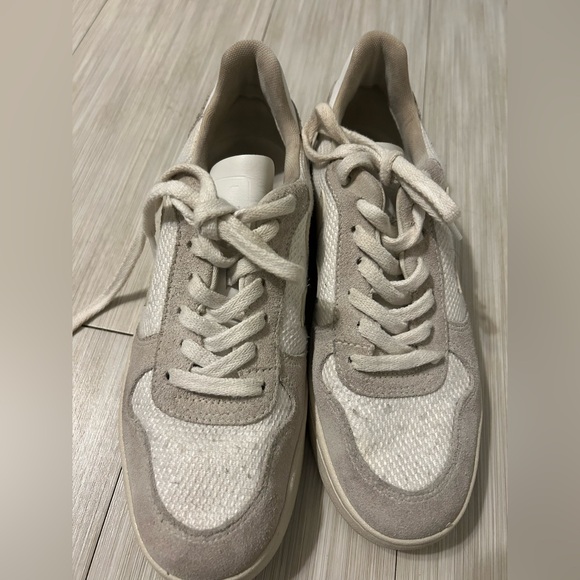 Veja V-10 B-Mesh White Neutral - Picture 7 of 9